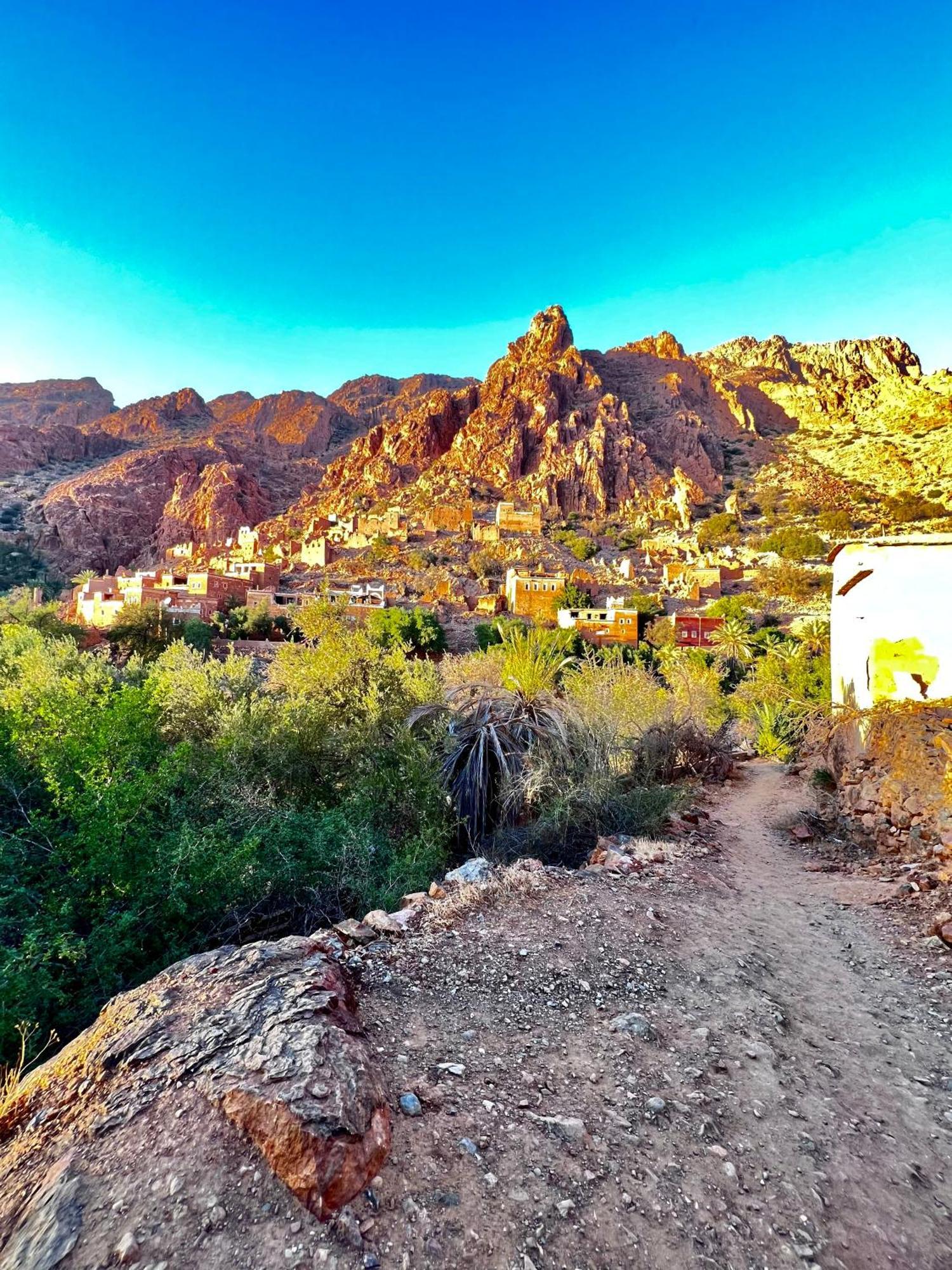 La Maison Traditionnelle Hotel Et Guesthouse Тафраут Екстериор снимка