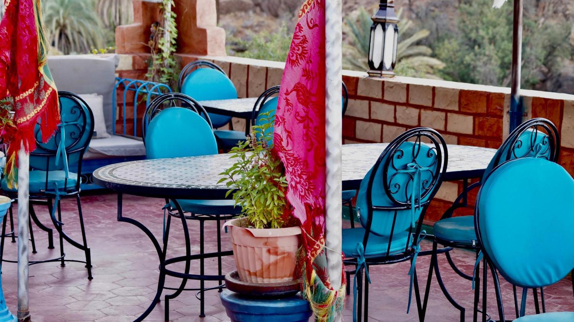 La Maison Traditionnelle Hotel Et Guesthouse Тафраут Екстериор снимка