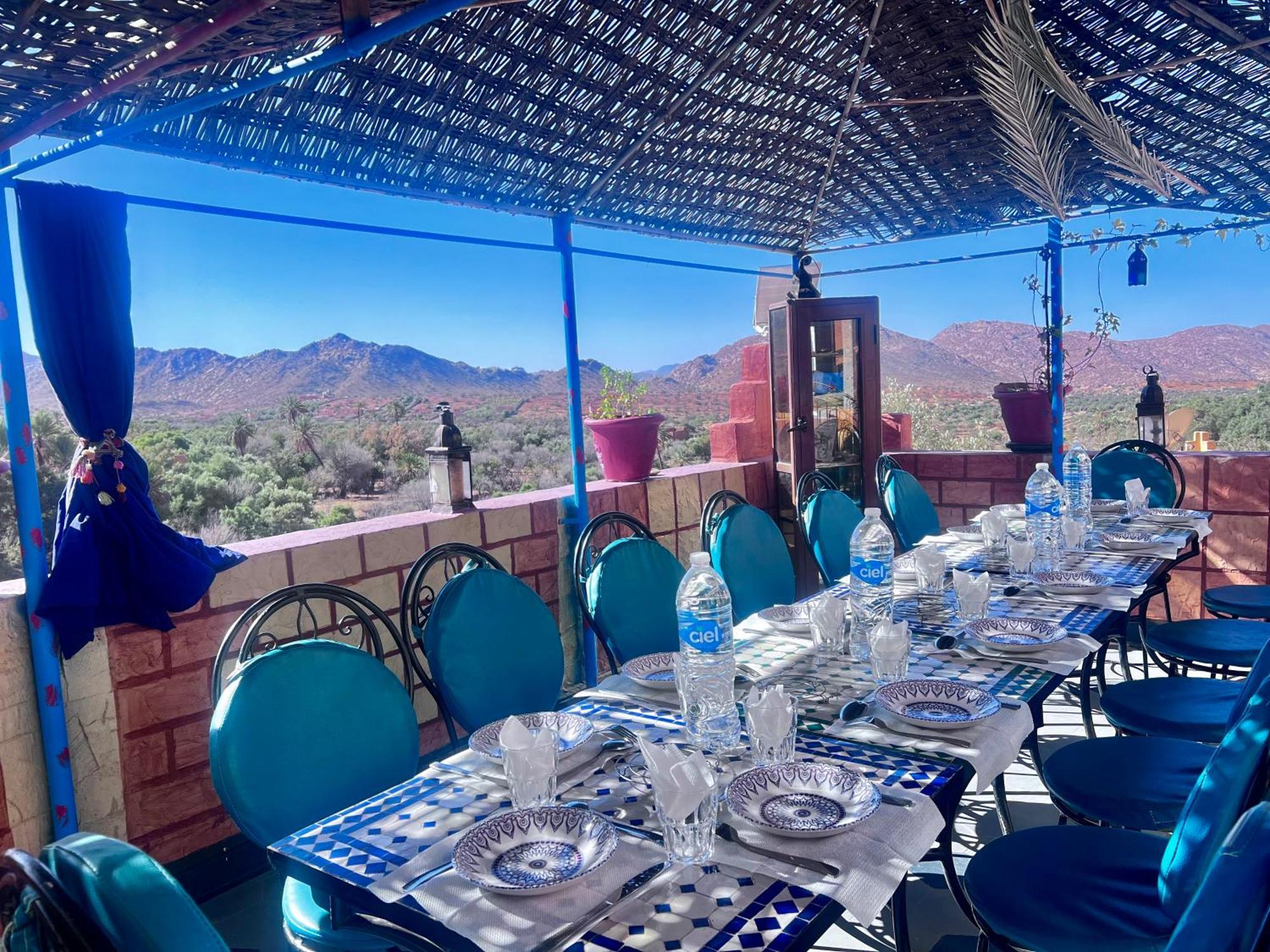 La Maison Traditionnelle Hotel Et Guesthouse Тафраут Екстериор снимка