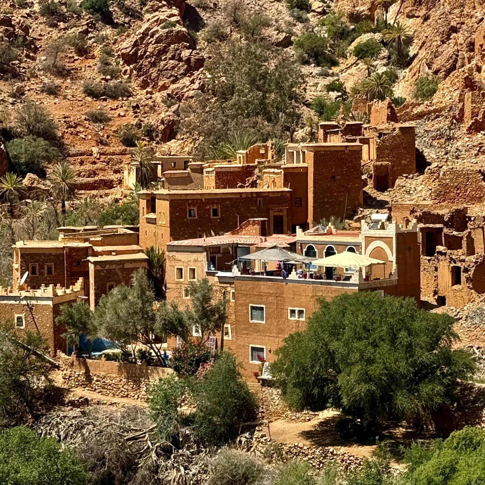 La Maison Traditionnelle Hotel Et Guesthouse Тафраут Екстериор снимка