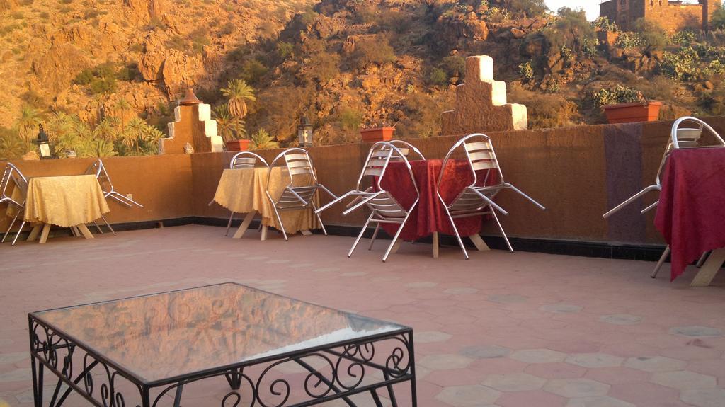 La Maison Traditionnelle Hotel Et Guesthouse Тафраут Екстериор снимка